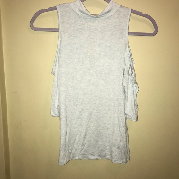 Cold shoulder top - Picture 4 of 5